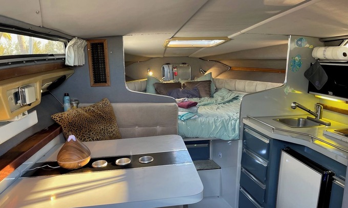 Key West Boat Rental | Dockside 2BD Monte Carlo in enchanting Key West, Perry Marina with WiFi & Gym