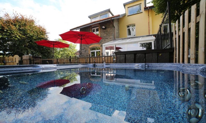 Francorchamps House | Dolce Villa Pool and Wellness