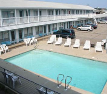 Hampton Hotel | Dolphyn Motel