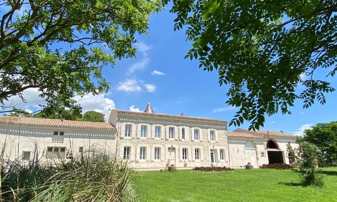 Castelnaudary Bed & Breakfast | Domaine de Lanis - Maison d'hôtes avec parc et piscine