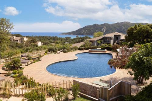 Santa Giulia Resort | Domaine Santa Giulia Palace