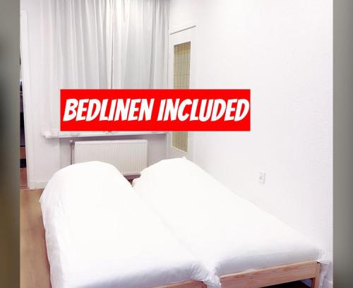 Watervogelbuurt Apartment | DomCity Apt Near Amsterdam Bikes Included One mile to City Center