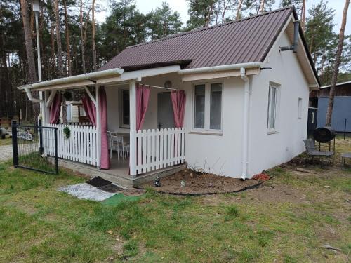 Sława House | Domek nad jeziorem Sławskim Radzyń k Sława 250m od jeziora