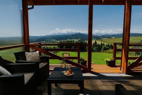 Krempachy Ski Chalet | Domek Wichrówka z widokiem na góry