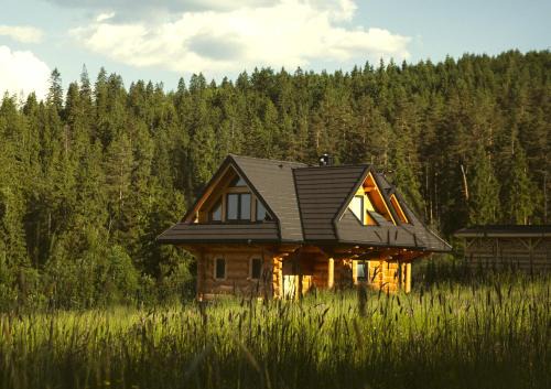 Lapsze Nizne House | Domek z balią - Dotyk Motyla