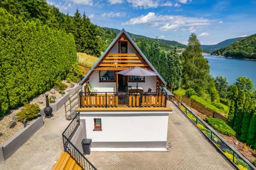 Tresna House | Domki LORD Tresna