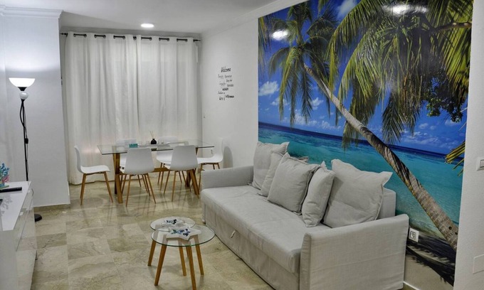 Perchel Sur House | Don Quijote Apartment - In The Station