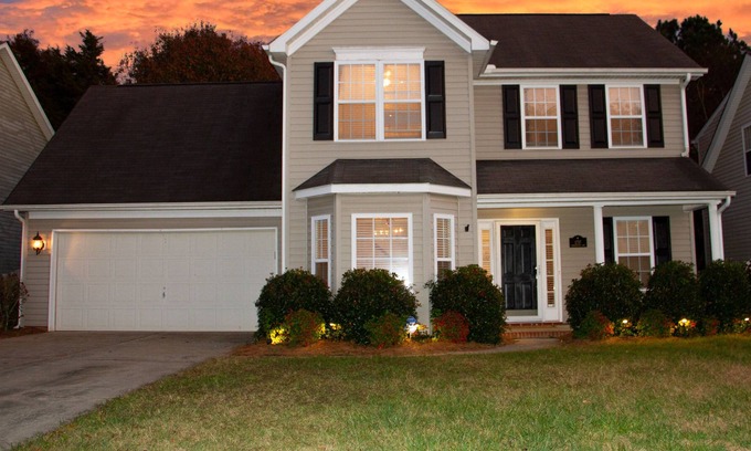 Charlotte House | Don't miss the chance to rent this house now !