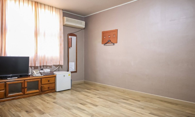 Donghae Hotel | Donghae Royal Motel