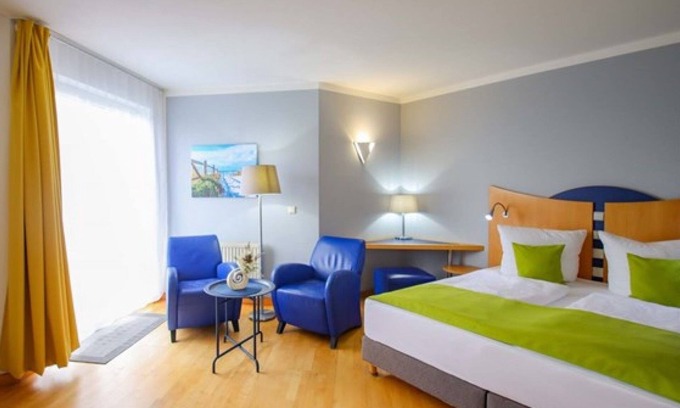 Buschvitz House | Doppelzimmer Balkon - Inselhotel Kleiner Bodden