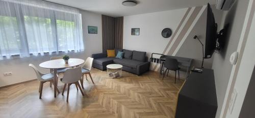 Tata Apartment | Dotis Residence