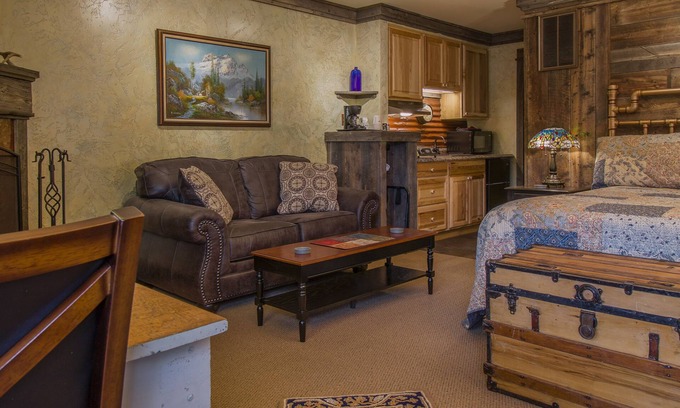 Bailey Apartment | DOUBLE QUEEN SUITE IN THE BAILEY LODGE