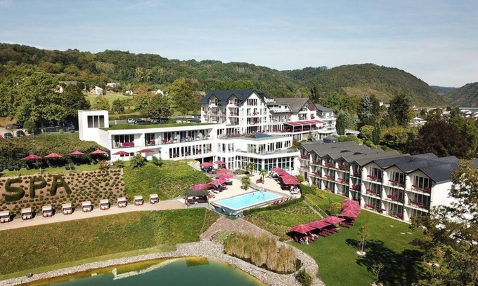 Loef House | Double room Deluxe Wellnesdusche-SD Rate BI 2P - Moselstern Parkhotel