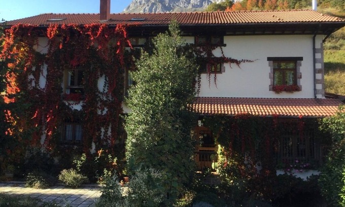 Posada de Valdeon House | Double room 2 beds.Ruta del Cares.Picos de Europa