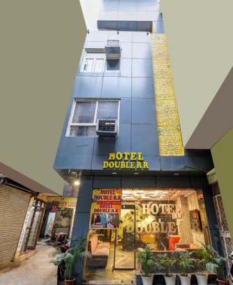 Paharganj House | Double RR - Main Market Paharganj