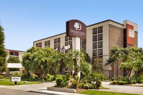 San Bernardino Hotel | DoubleTree by Hilton San Bernardino