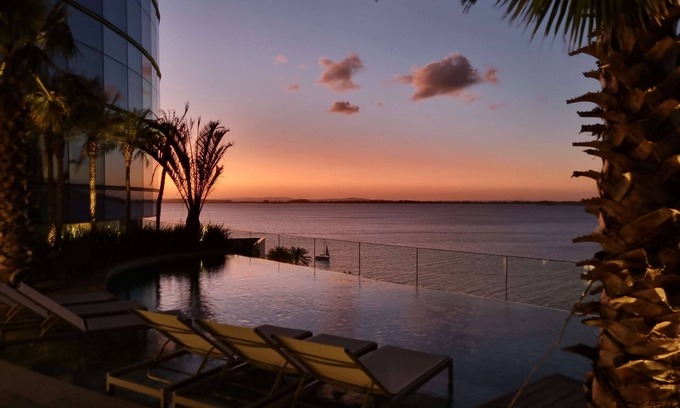 Cristal Hotel | DoubleTree by Hilton Porto Alegre