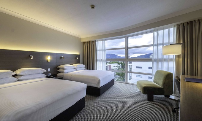 Cairns Central Business District Hotel | DoubleTree by Hilton Hotel Cairns