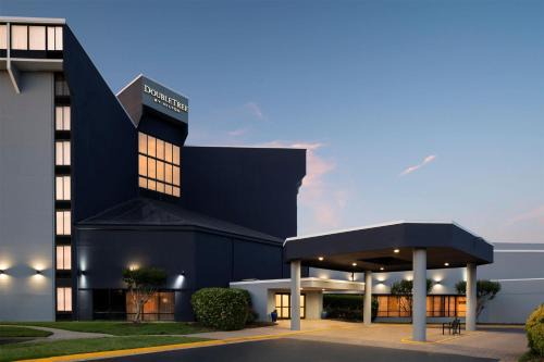 North Chesterfield Hotel | DoubleTree by Hilton Richmond - Midlothian