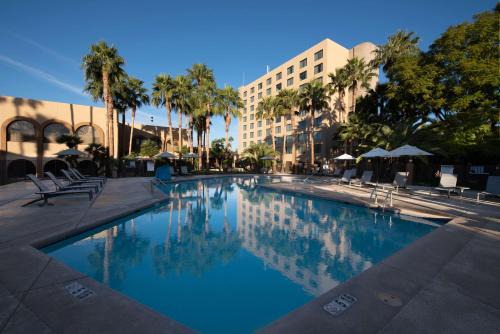 Tucson Hotel | DoubleTree by Hilton Tucson-Reid Park