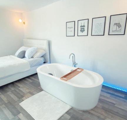 Saint-Nicolas-d'Aliermont House | Douce Nuit