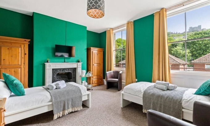 Dover House | Dover Town Rooms