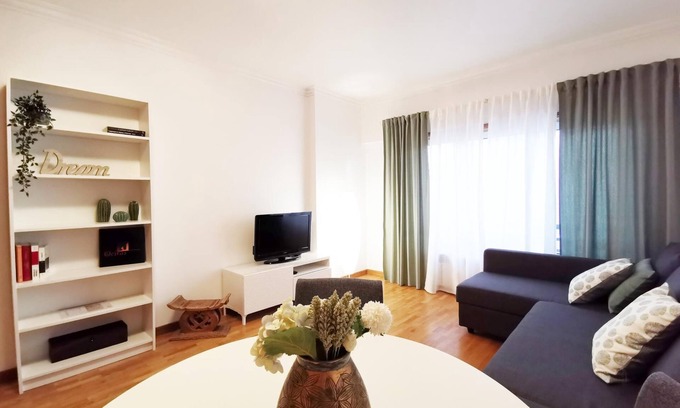Campo Grande Apartment | Down town apartment near metro station expo29