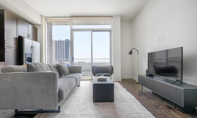 Waller Creek District Apartment | Downtown 1br w gym pool deck nr capitol ATX-192