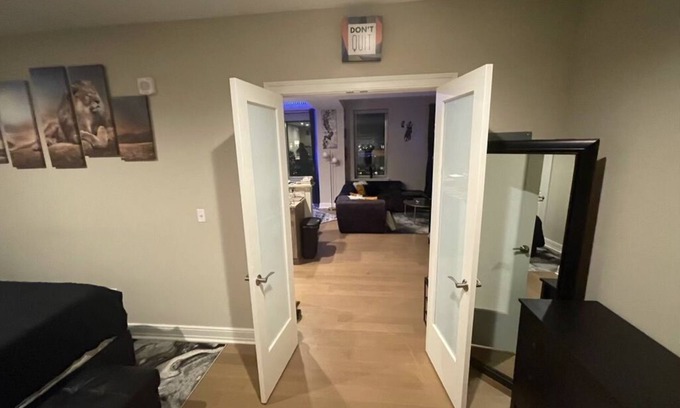 Mount Vernon Condo | Downtown Luxury Apt- Long Term Stays Welcomed