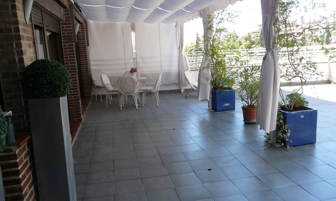 Plaza de Toros-Doctores-San Lazaro Apartment | Downtown, magnificent area, near railroad, large private terrace, free parking