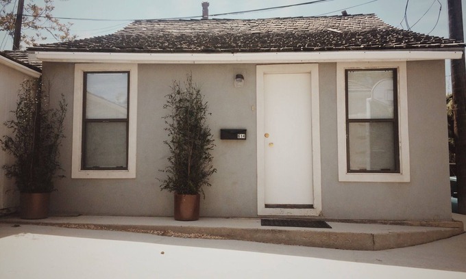 Central City House | Downtown Nice House/1 Bed/1 Bath/Close To Attractions/35 Mn To Ski Resort