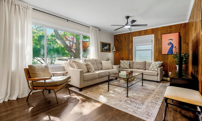Overland Park House | Downtown Overland Park Escape | Prime Location!