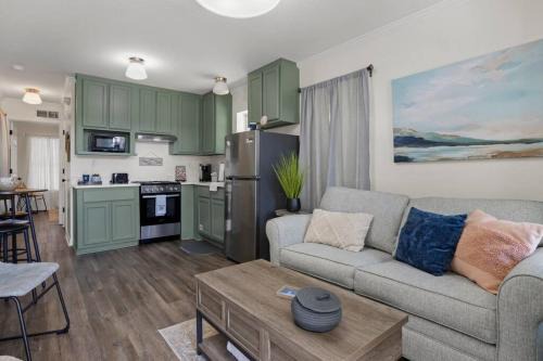 Ocean Springs House | Downtown Peaceful Pearl