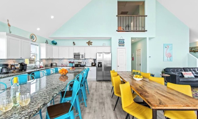 Port Bolivar House | Dragonfly & Flamingo