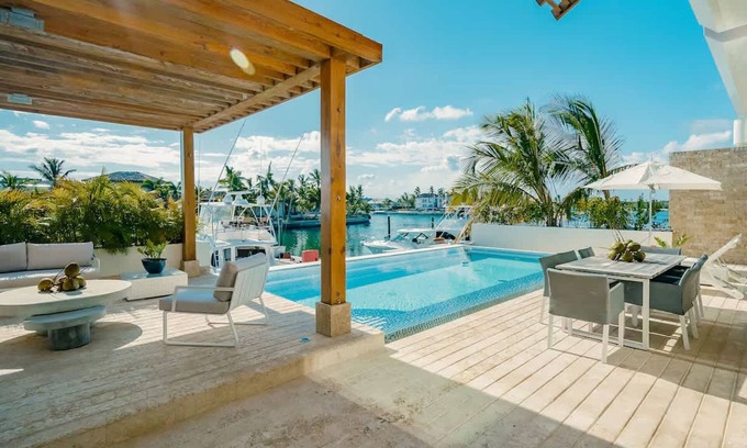 Cap Cana Marina House | Dreamy 4BR Villa in Cap Cana s Marina