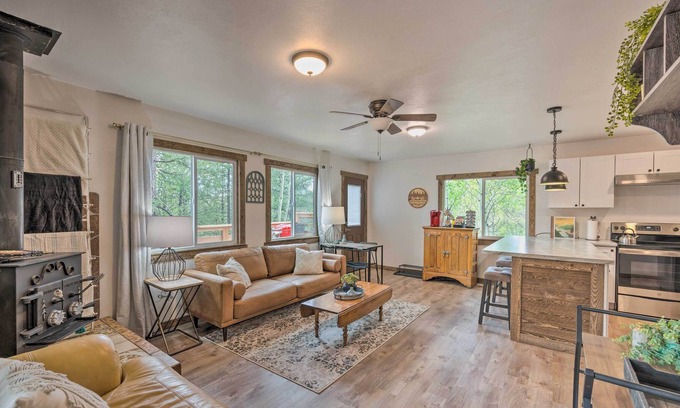 Rainbow Valley Cabin | Dreamy Divide Cabin w/ Deck & Forest View!