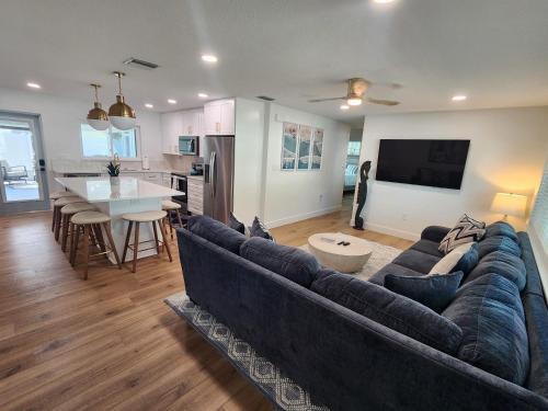 Port Canaveral House | Drift House - 4Bed 3Bath Private Pool House