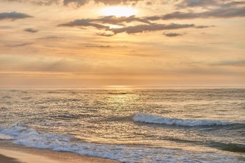 Ship Bottom Hotel | Drifting Sands Oceanfront Hotel