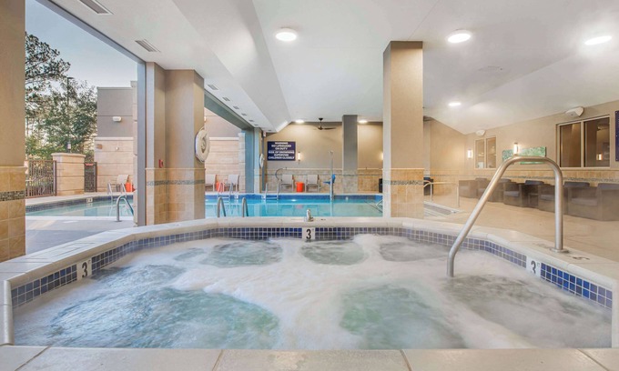 Valdosta Hotel | Drury Plaza Hotel Valdosta