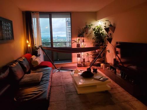 Upper Jarvis Apartment | DT Apt great view whit garden