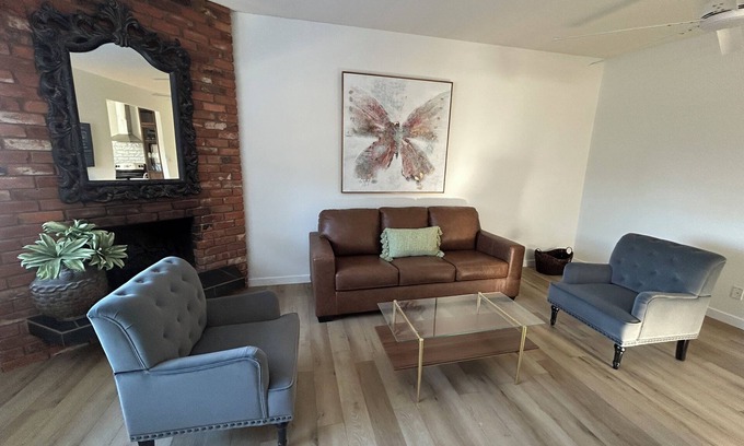Canyon Meadows House | Dual Units/Sleeps 16 near Fishcreek/Spruce Meadows