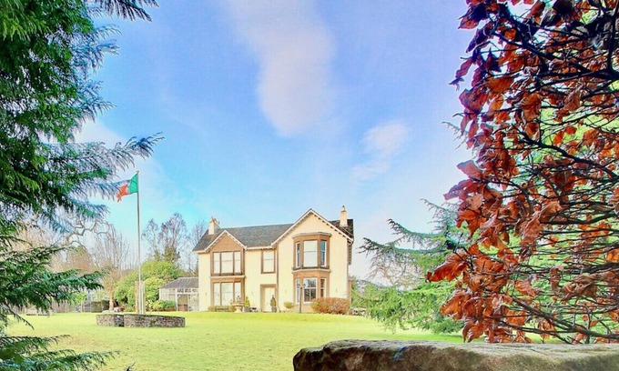 Rhu House | Duneira is an elegant victorian villa with Hot Tub in Rhu, Argyll & Bute