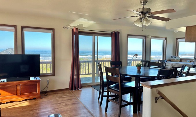 Bandon House | Dunes House at Bandon - 3 bedroom Oceanfront