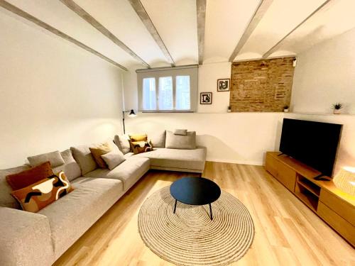 El Pilar Apartment | Duplex Mercado Central