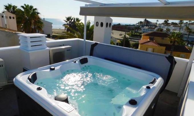 Orihuela Costa Ski Chalet | DUPLEX NOSY BE vue sur mer avec solarium et jacuzzi