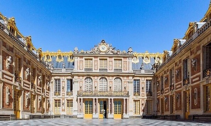 20th Arrondissement Apartment | Duplex Studio in the heart of Gambetta Paris