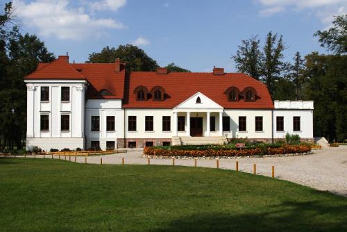 Nowe Skalmierzyce Hotel | Dwór Stary Chotów