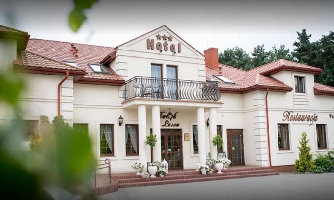 Warta Hotel | Dworek za Lasem