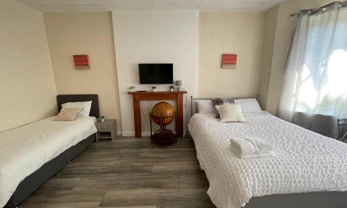 Glasgow Apartment | Earls Lodge