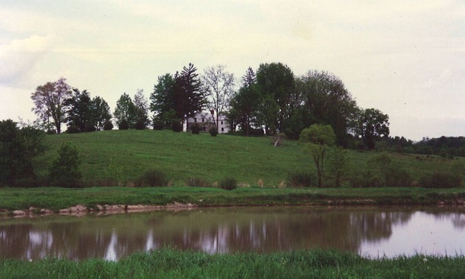 Kerhonkson House | Early 18th Century Stone House Getaway